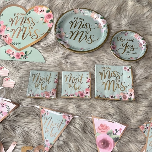 Mint to Be Bridal Shower Decorations - Picture 3 of 7